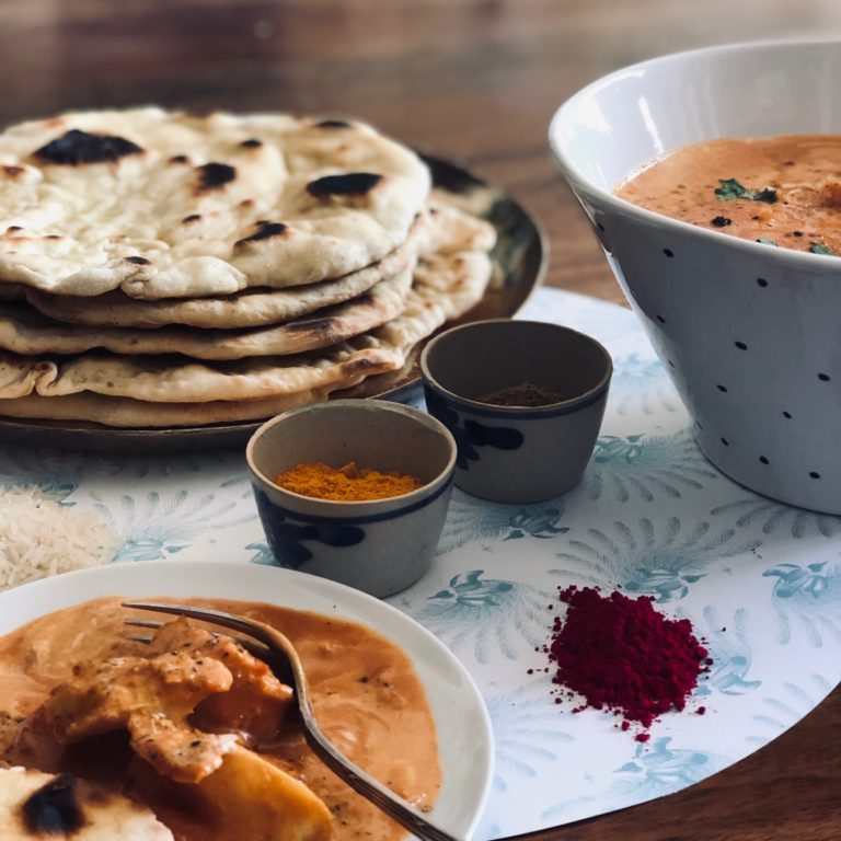 Lire la suite à propos de l’article Curry de poisson et naan pour Holi